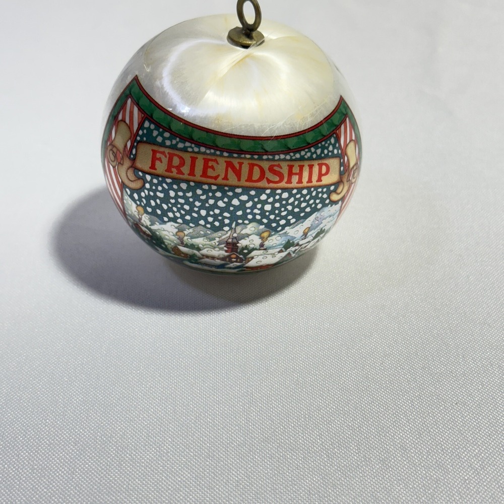 Vintage WHITE  SATIN‎ FRIENDSHIP SAYING CHRISTMAS ORNAMENT Snowy Village EUC